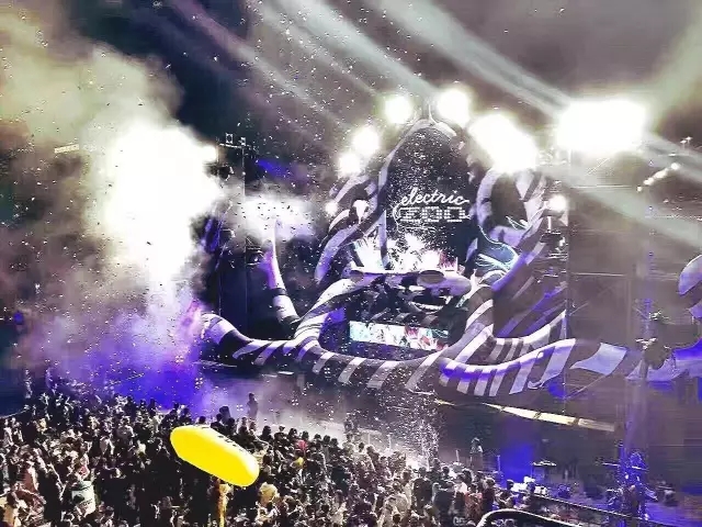 夜空中最美的极光，以及圣诞村的那些事儿