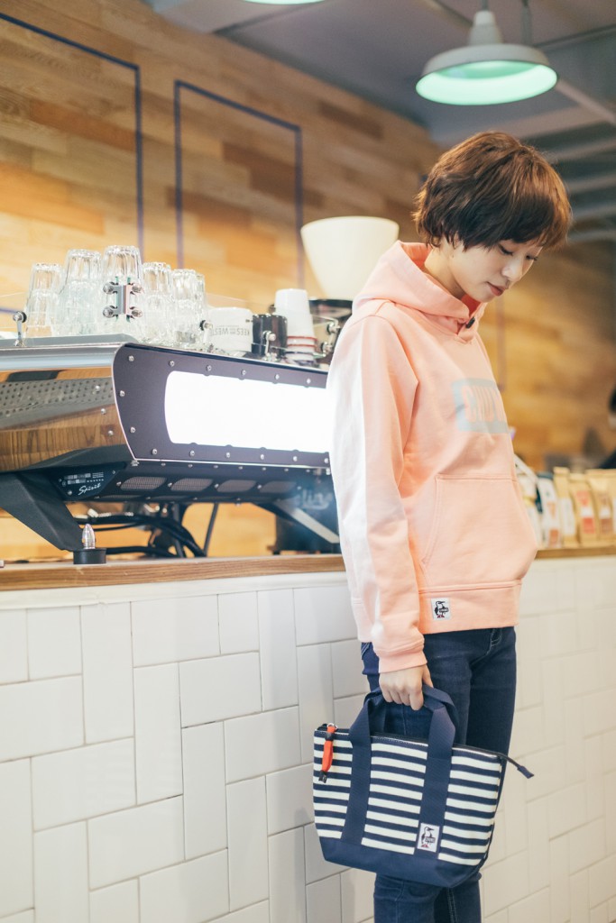 J_HU7749S